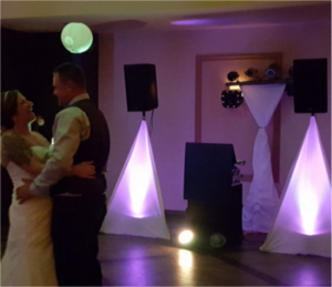 amore Plymouth, wi wedding party full dance floor